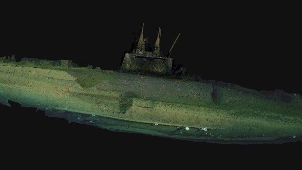 entire-submarine-model.jpg 