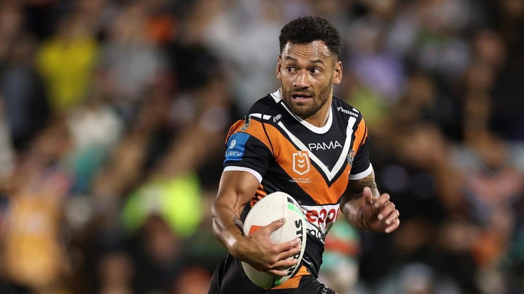 Star closing in on fresh extension despite Bears link; Madge offers forward new deal — Whispers